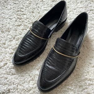 Brand new! Fēda Salvador Loafers, Black embossed Leather with Brass halo